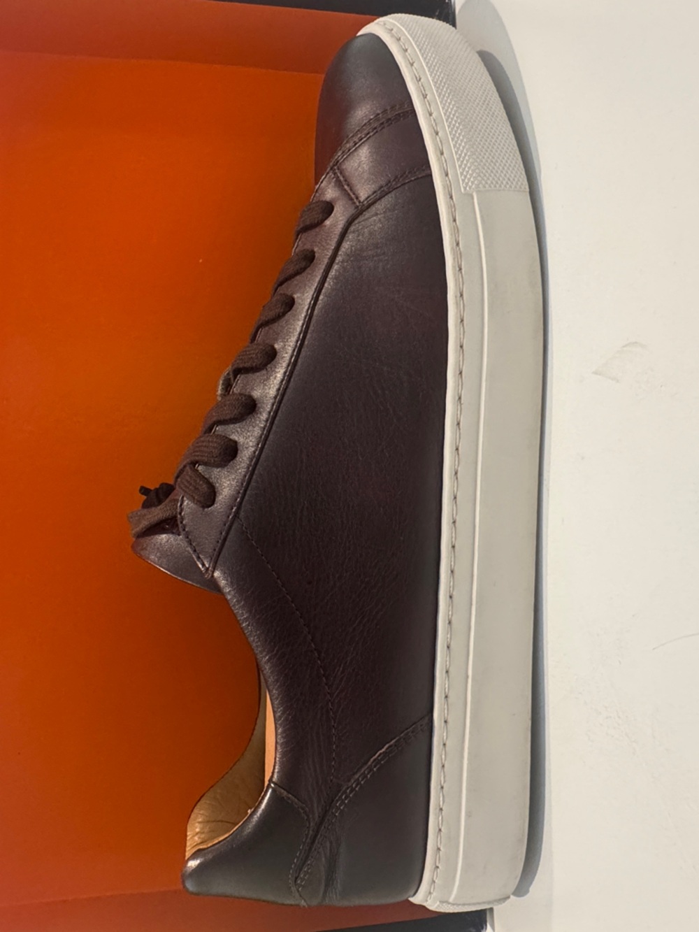 Magnanni Brown Leather Low-Top Sneaker with White Sole